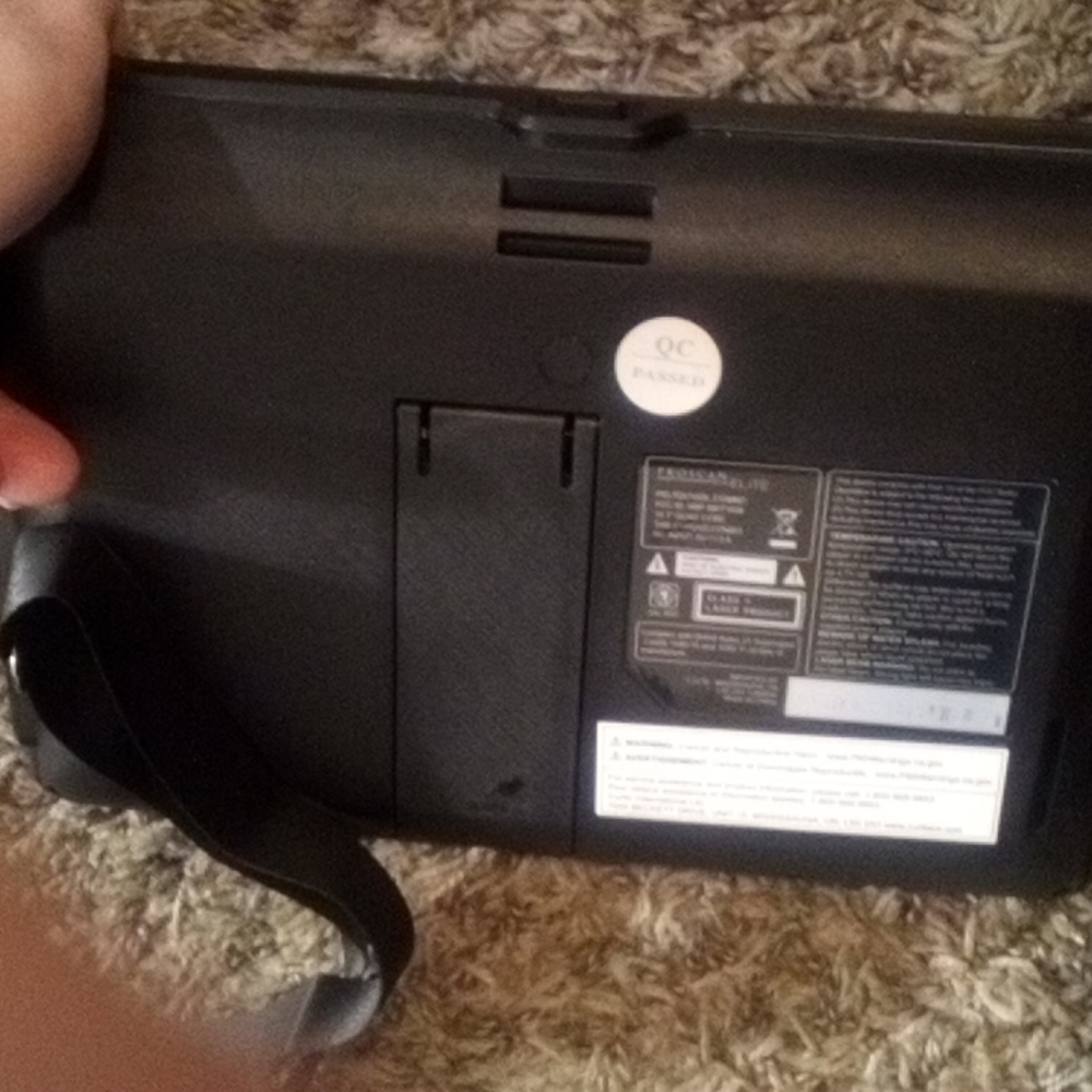 Tablet/DVD player - Picture 2 of 5